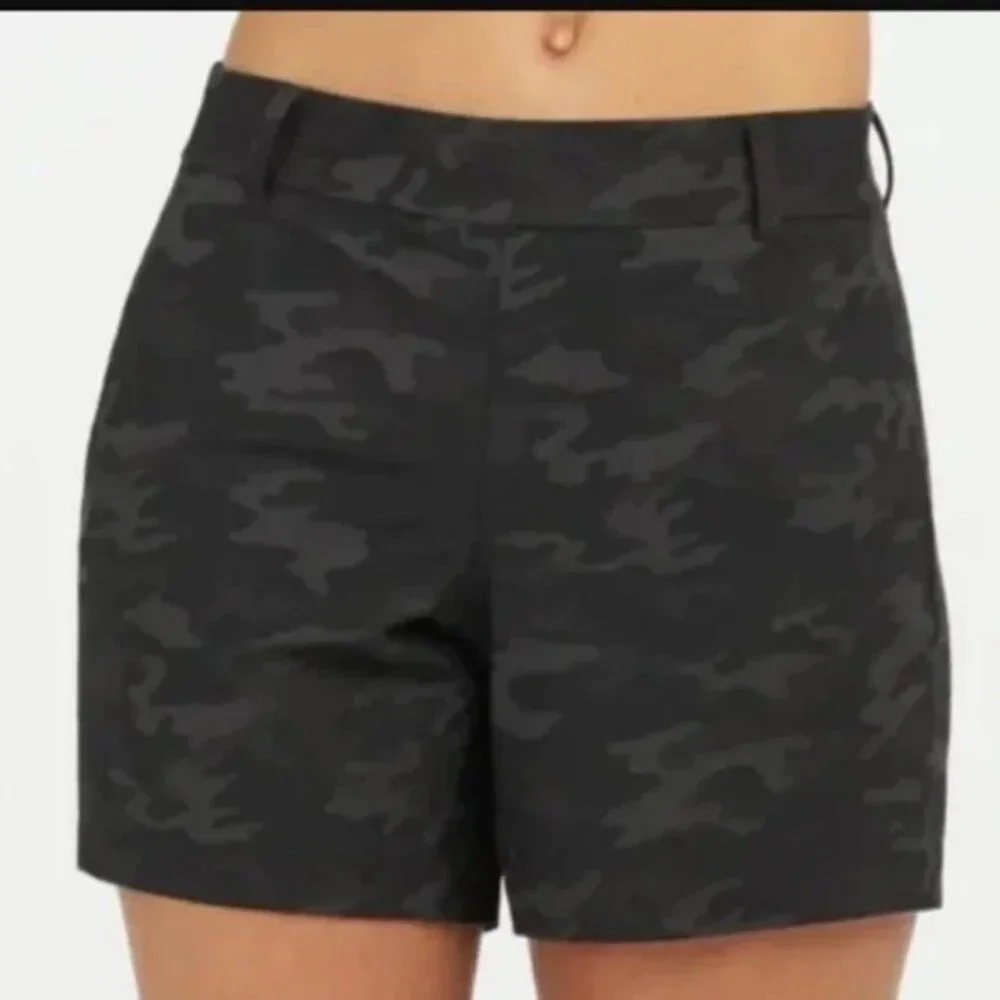 NEW Spanx brand black camoflage camo sunshine stretchy flattering short XL golf